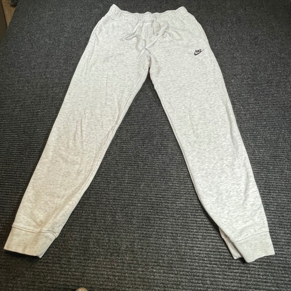 Nike‎ Women Sportswear Essential Fleece Joggers Grey Heather Small BV4095-051